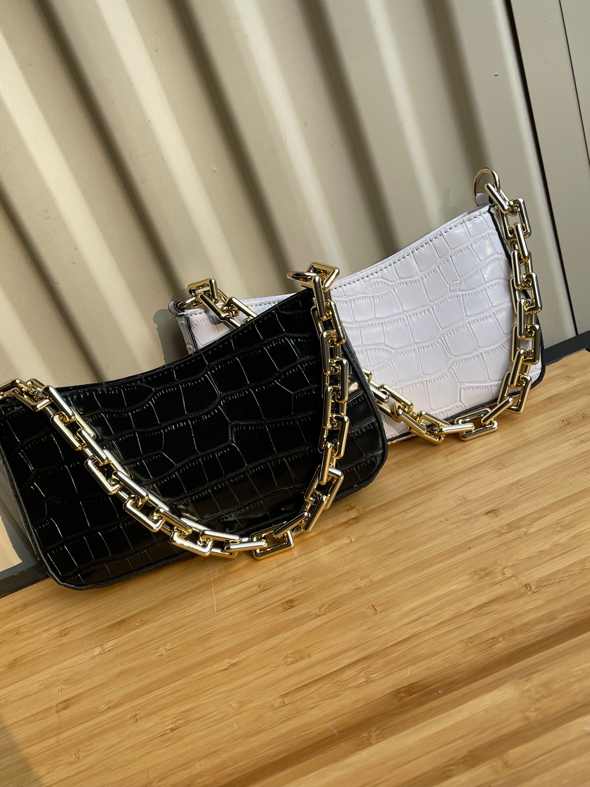 Black/White Chain Purse White